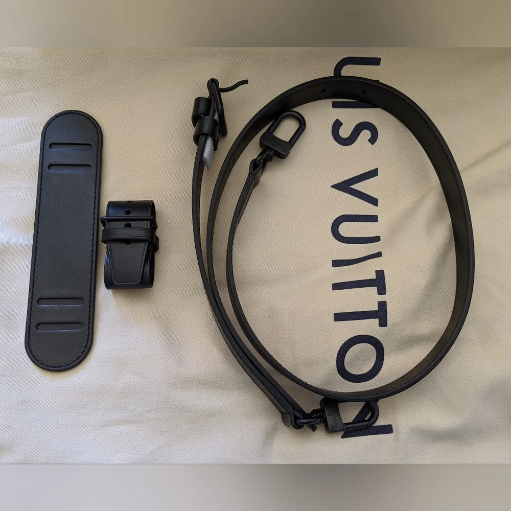 Louis Vuitton Monogram Eclipse Foliage Keepall Bandouliere 50